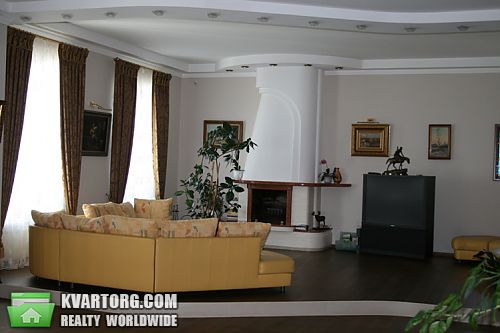Sell 4-room apartment. Киев, Богомольца — photo 1