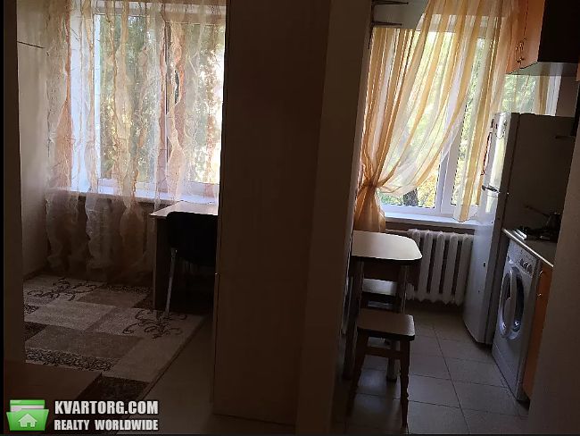 Rent out 1-room apartment. Киев,  Василия Яна — photo 5