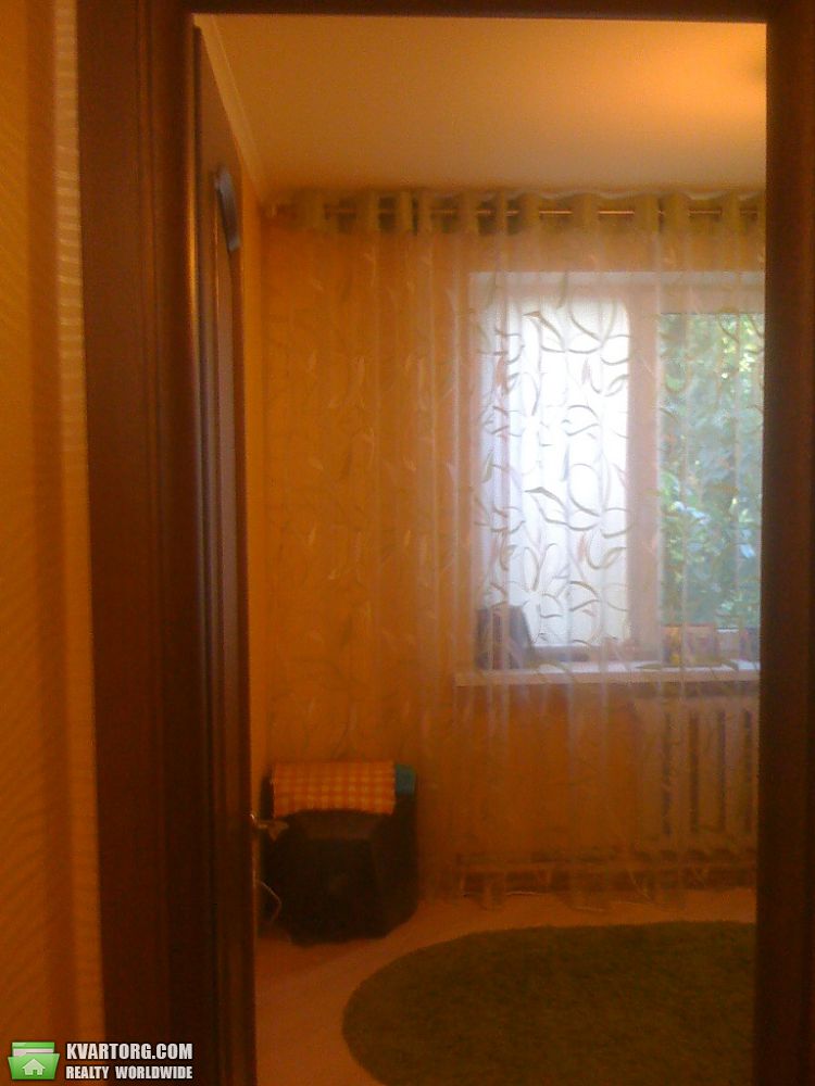 Sell 3-room apartment. Днепропетровск, Тополь-2 — photo 1