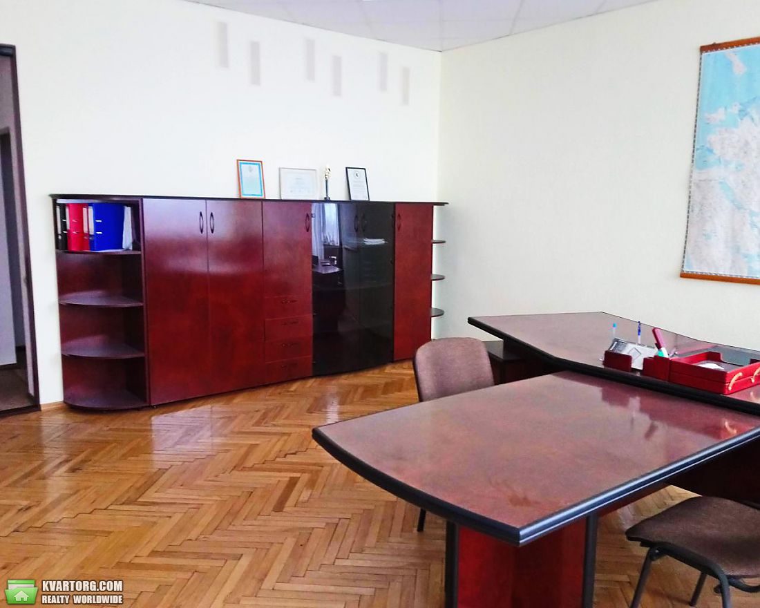 Rent out office. Киев,  Соломенская — photo 1