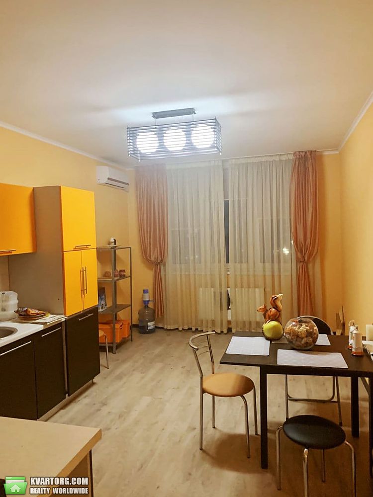 Rent out 2-room apartment. Киев,  Ахматовой — photo 8