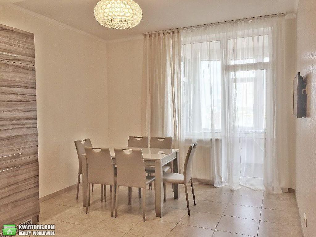 Rent out 2-room apartment. Киев,  Леси Украинки бул — photo 3