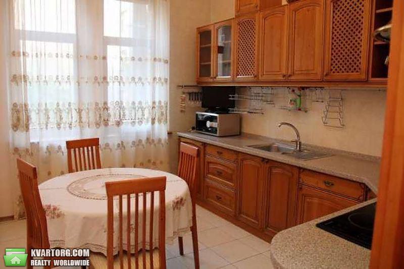 Rent out 3-room apartment. Киев,  Павловская — photo 5