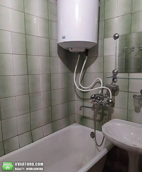 Sell 2-room apartment. Киев,  Героев Космоса — photo 1