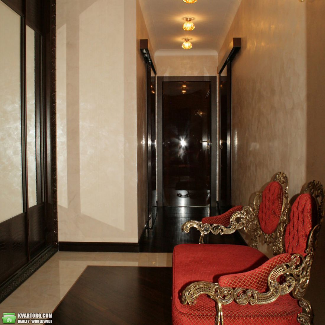 Sell 2-room apartment. Киев,  Старонаводницкая — photo 2
