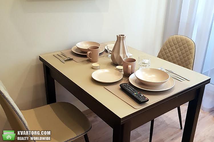 Rent out 2-room apartment. Киев,  Лумумбы — photo 1
