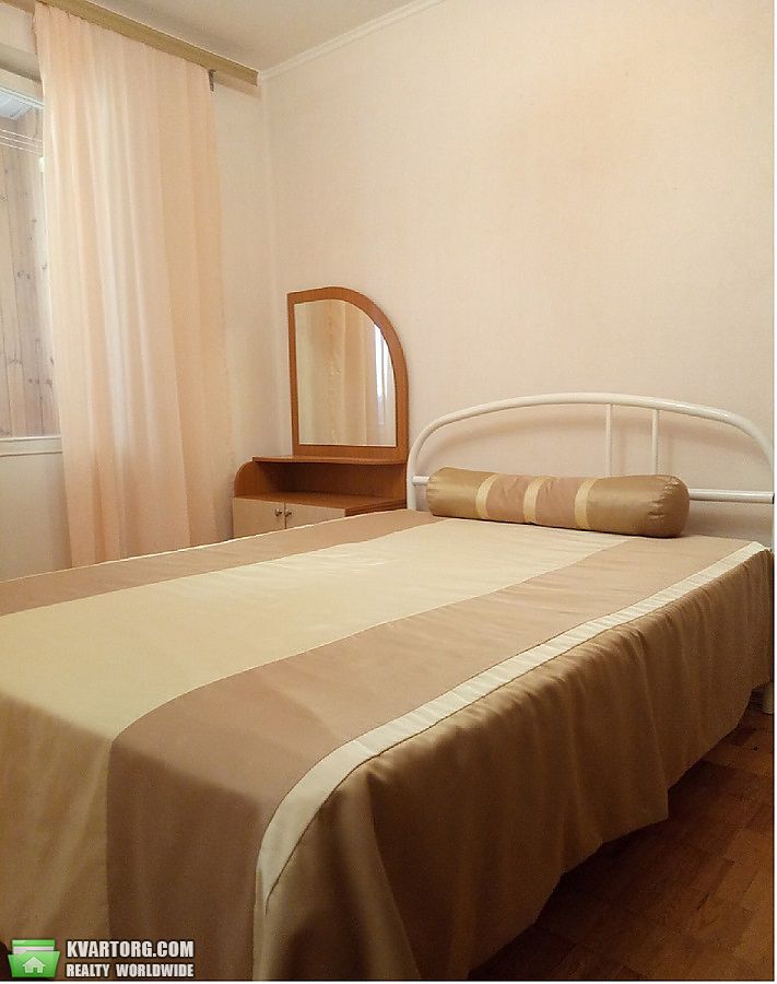 Rent out 2-room apartment. Киев, Оболонская площадь — photo 1