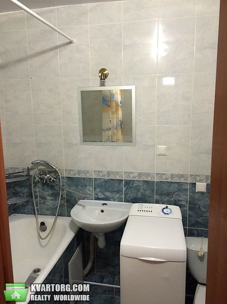 Rent out 1-room apartment. Киев, Прилужная — photo 3