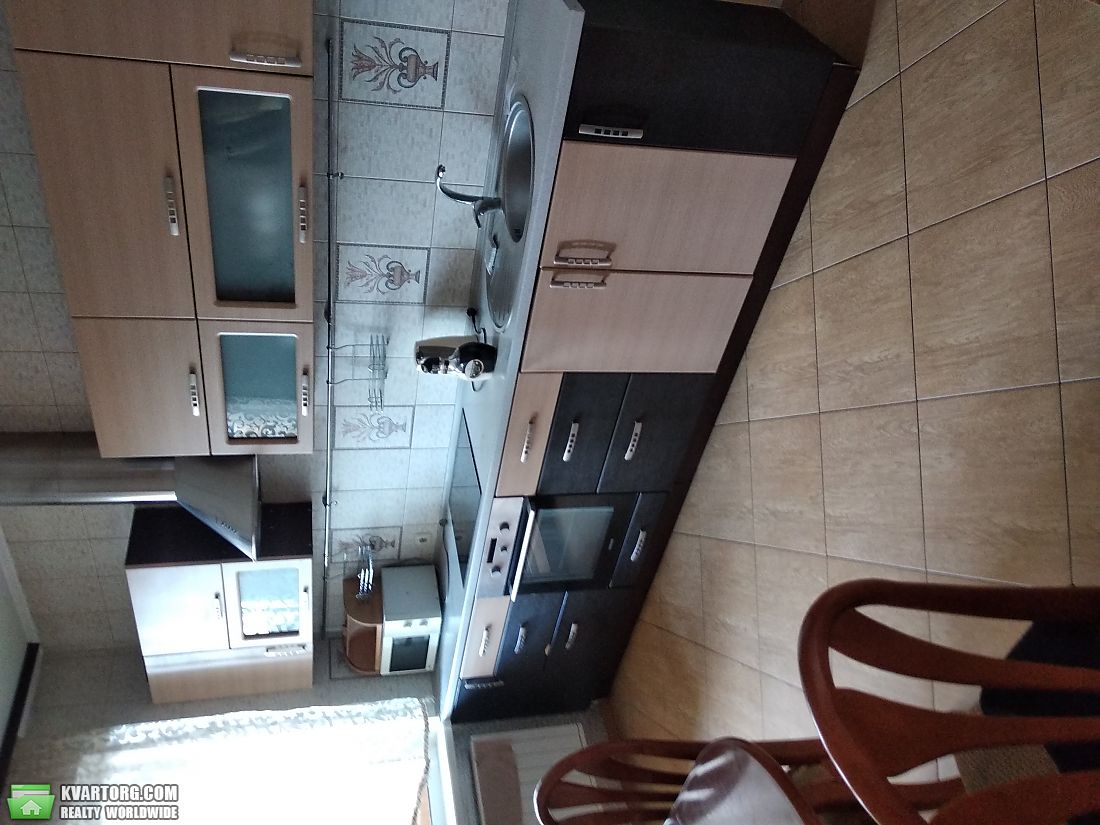 Rent out 1-room apartment. Киев, Градынская — photo 4