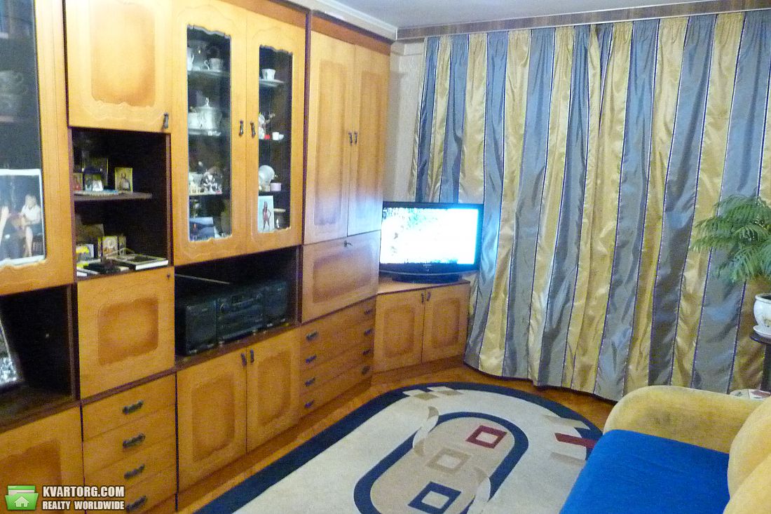 Sell 2-room apartment. Киев,  Пражская — photo 5