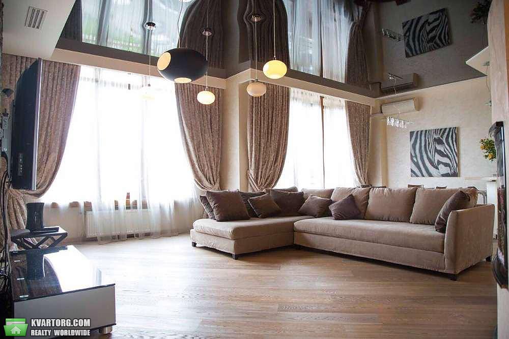 Rent out 3-room apartment. Киев,  Жилянская — photo 1