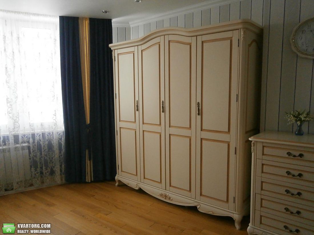 Rent out 3-room apartment. Киев,  Днепровская наб — photo 8