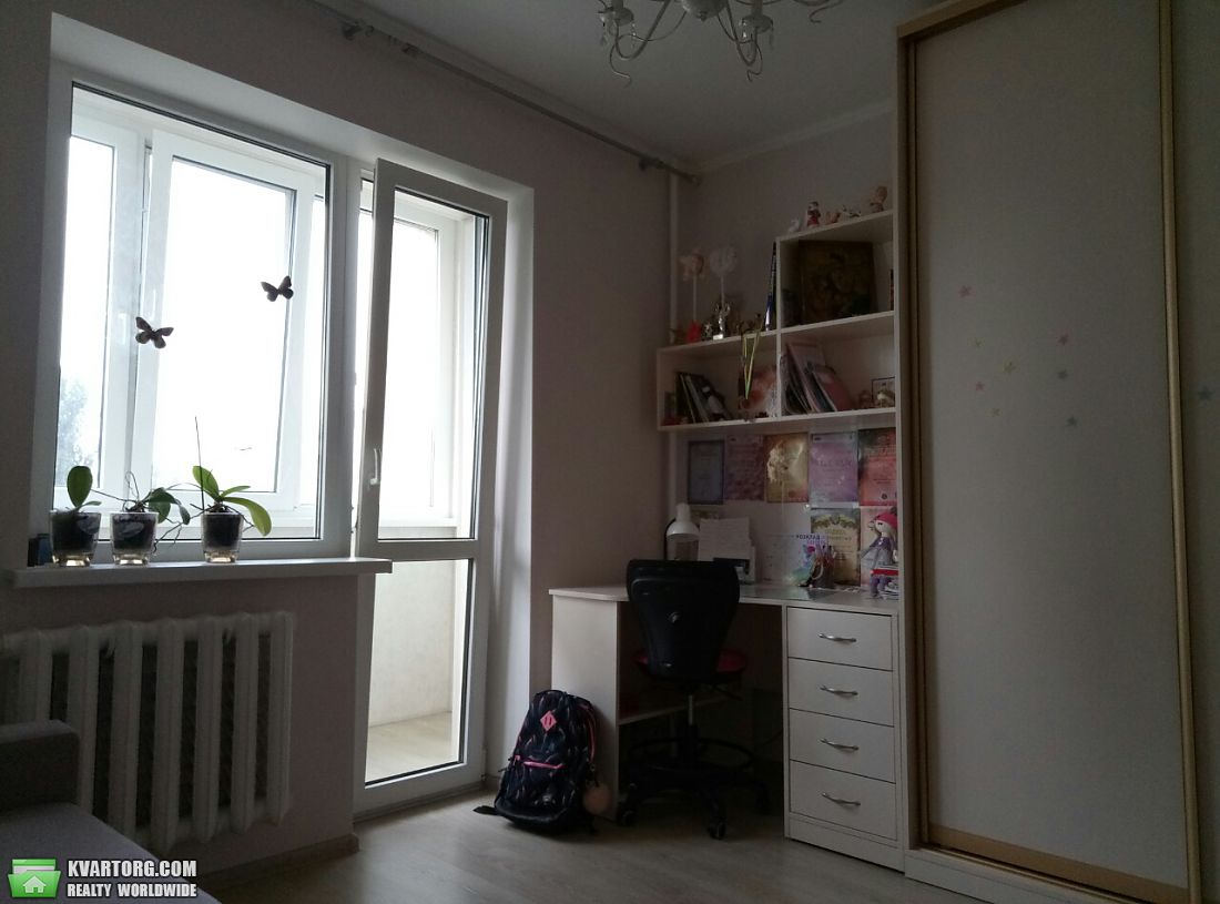 Sell 3-room apartment. Киев,  Свободы пр — photo 3