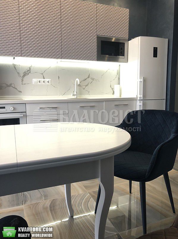 Rent out 2-room apartment. Киев,  Саперное поле — photo 6