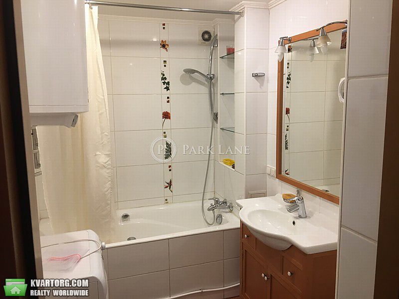 Rent out 2-room apartment. Киев,  Драйзера — photo 7