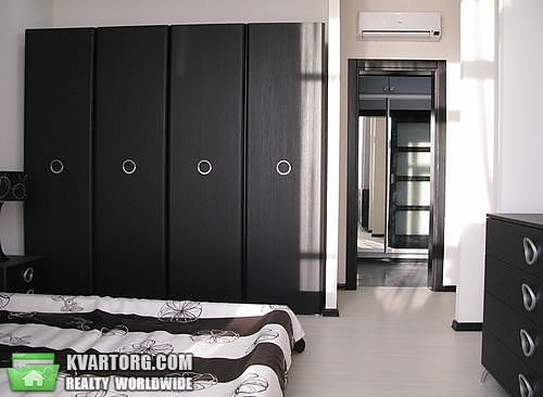 Rent out 2-room apartment. Киев,  Чавдар — photo 5