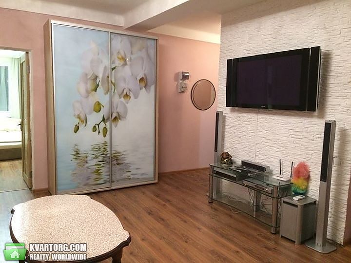 Rent out 2-room apartment. Киев, бульвар Дружбы Народов — photo 3