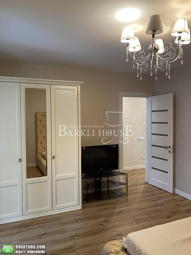Rent out 3-room apartment. Киев,  Днепровская наб — photo 7