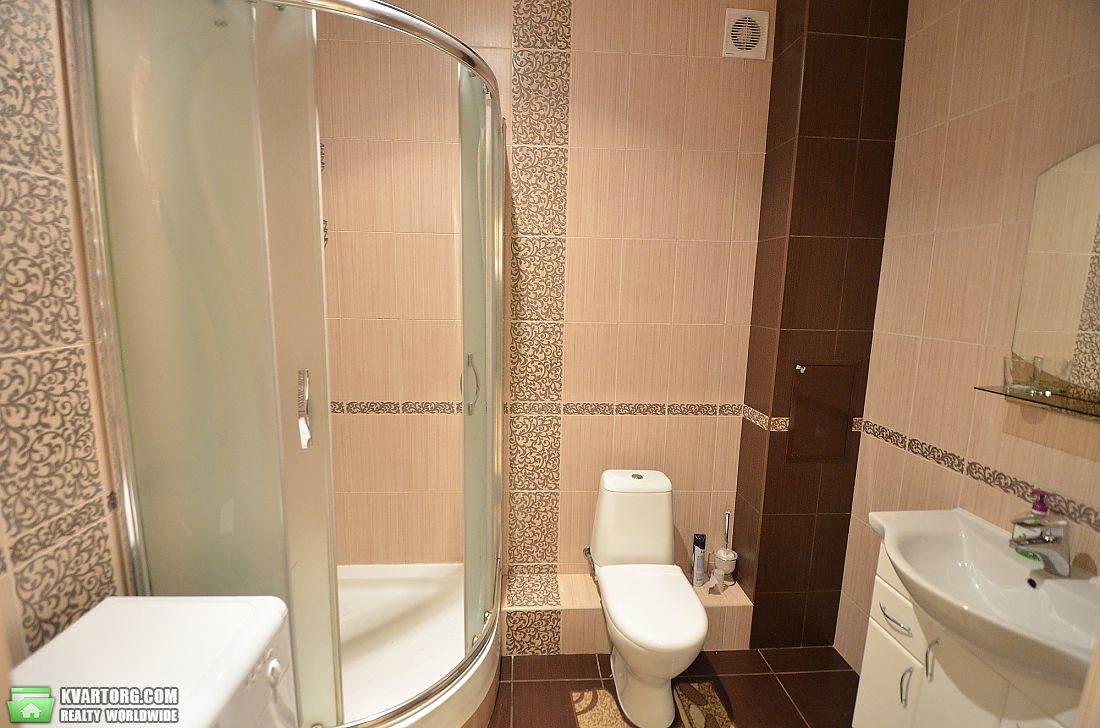 Rent out 2-room apartment. Николаев, Спасская — photo 8