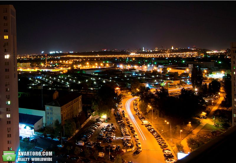 Rent out 2-room apartment. Киев,  Урловская — photo 1