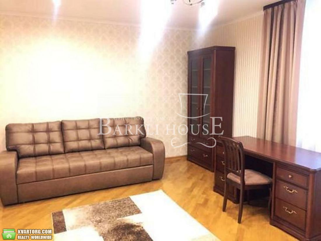 Rent out 3-room apartment. Киев,  Ярославский пер — photo 4