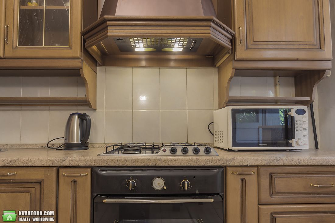 Rent out 2-room apartment. Киев,  Шелковичная — photo 5
