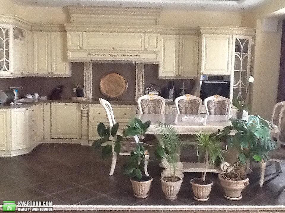 Rent out 4-room apartment. Киев,  Ковпака — photo 1