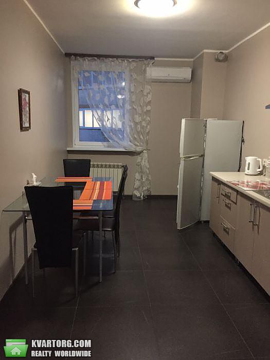 Rent out 2-room apartment. Киев, Деловая — photo 5