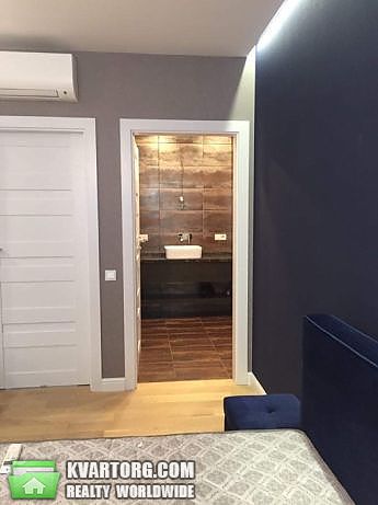 Rent out 2-room apartment. Киев, Валерия Лобоновского — photo 5