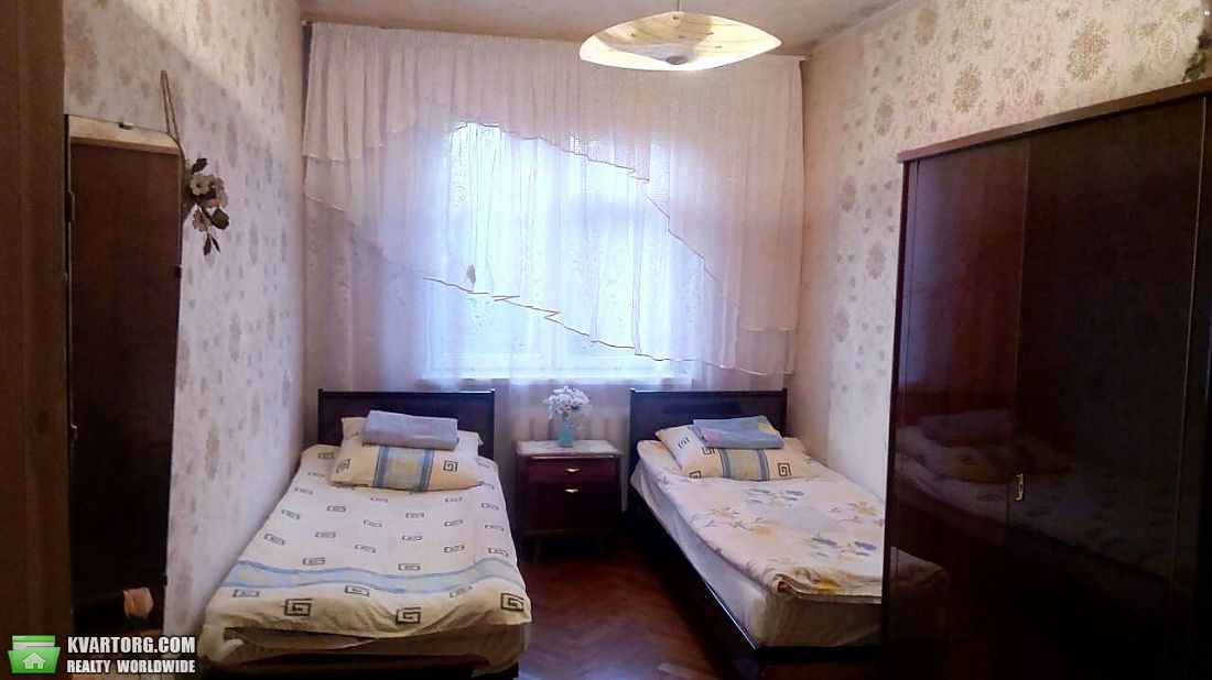 Rent out 2-room apartment. Киев,  Героев Космоса — photo 4