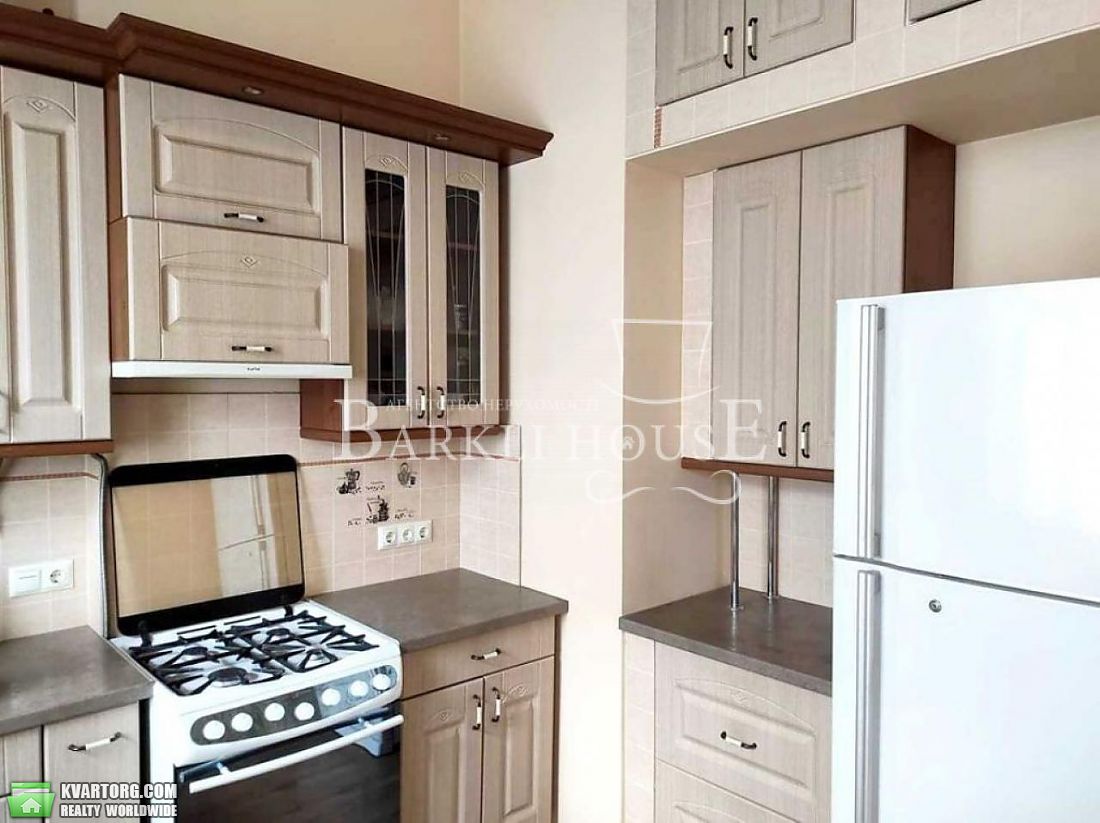 Rent out 3-room apartment. Киев,  Набережно-Крещатикская — photo 6