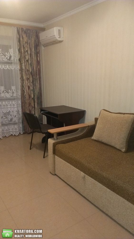 Rent out 2-room apartment. Одесса, Лунный  Переулок — photo 4