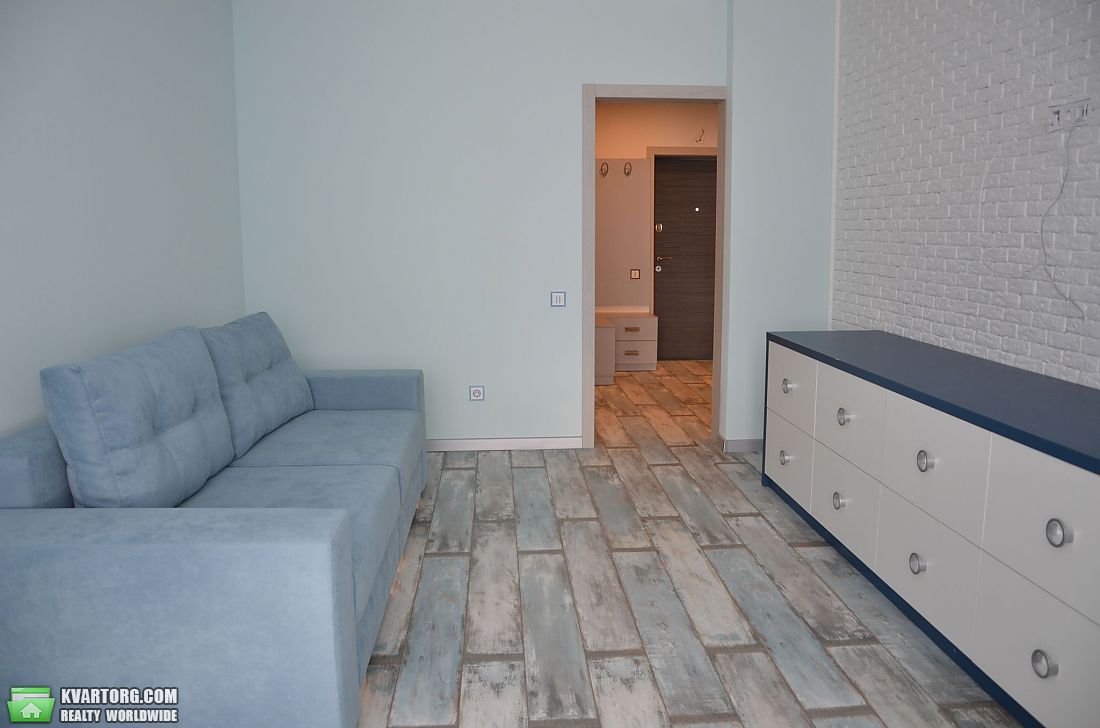 Rent out 1-room apartment. Киев, Маршала Конева — photo 2