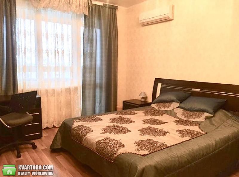 Rent out 3-room apartment. Киев,  Голосеевский пр — photo 1