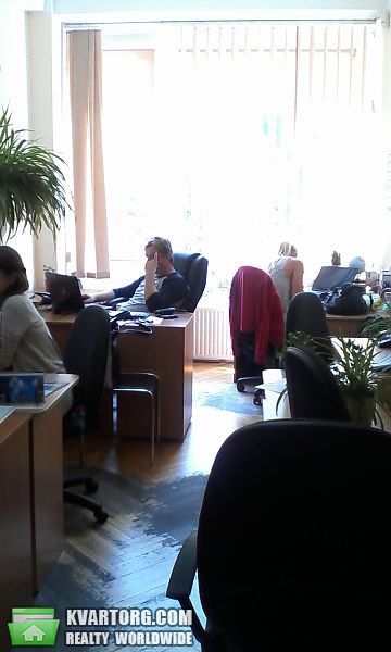 Rent out office. Киев, Эспланадная — photo 1