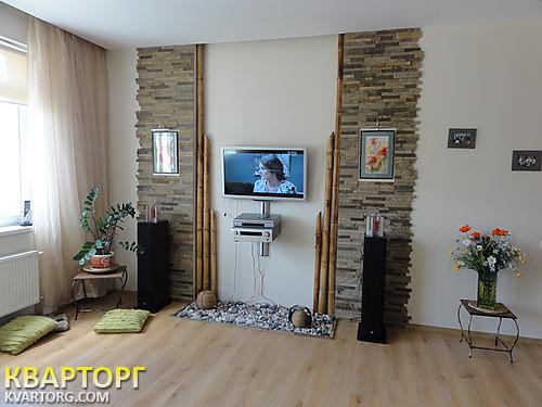 Sell 2-room apartment. Киев, Бажова — photo 1