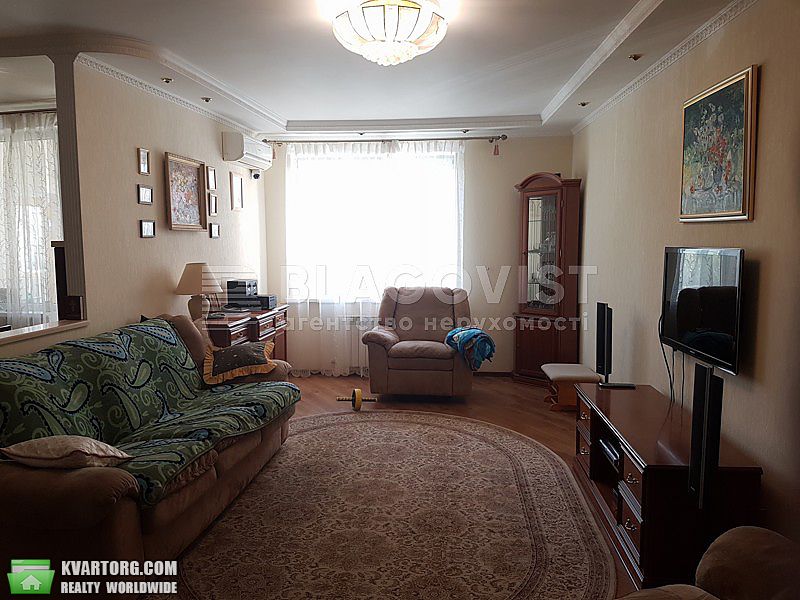 Sell 3-room apartment. Киев,  Урловская — photo 1
