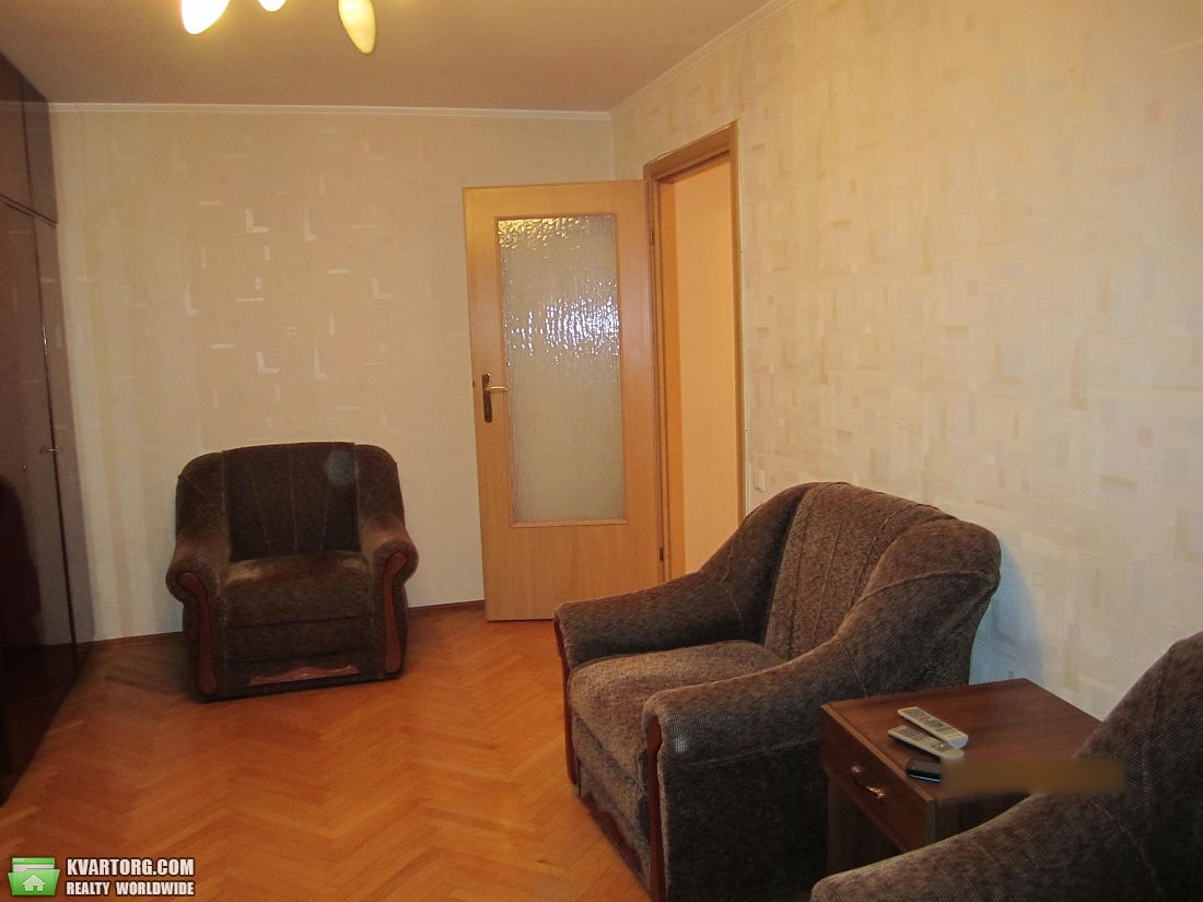 Rent out 1-room apartment. Киев,  Мельникова — photo 2