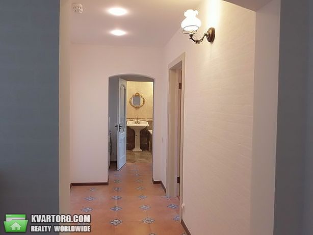 Rent out 2-room apartment. Киев,  Донца — photo 9