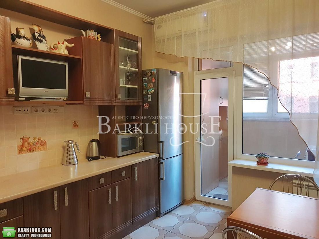 Rent out 3-room apartment. Киев,  Дмитриевская — photo 3