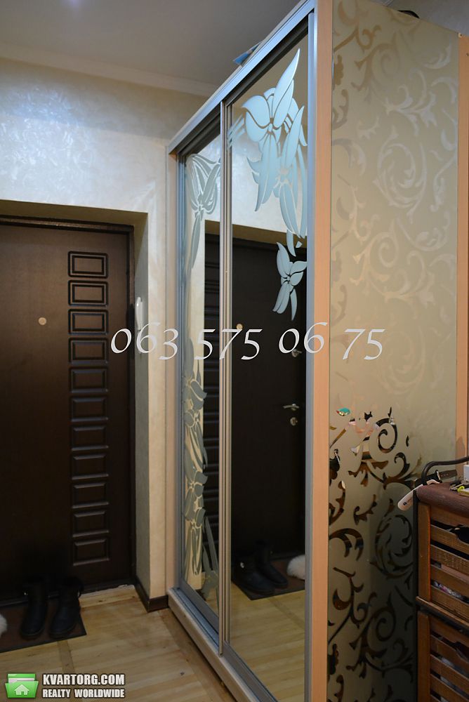 Sell 3-room apartment. Киев, Российская ул. — photo 10
