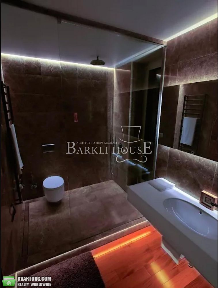 Rent out 2-room apartment. Киев,  Тычины пр — photo 9