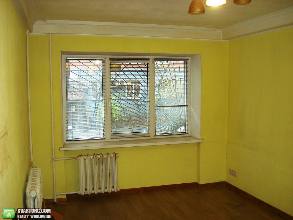 Sell 2-room apartment. Киев, Кирилло-Мефодиевская — photo 3