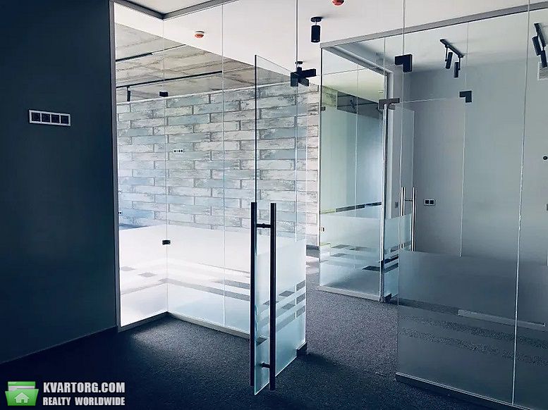Rent out office. Киев,  Кловский спуск — photo 1
