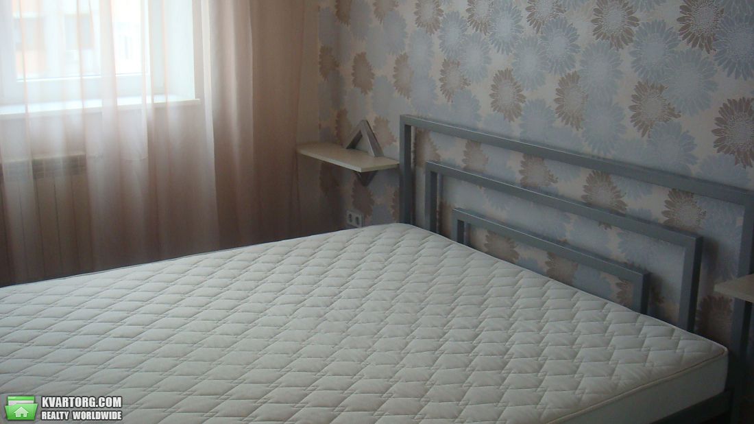 Rent out 2-room apartment. Киев,  Майорова — photo 2