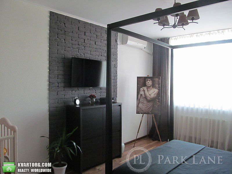 Sell 1-room apartment. Киев, Воскресенська — photo 1