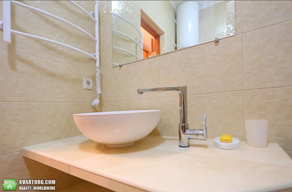 Rent out 1-room apartment. Киев,  Львовская — photo 10