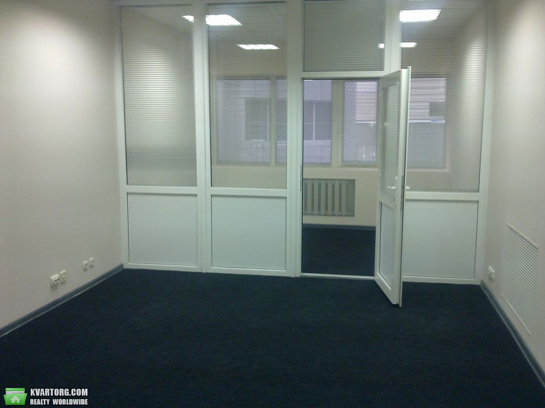 Rent out office. Киев, Черновола — photo 4
