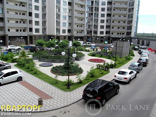 Rent out 3-room apartment. Киев, Драгомирова — photo 2