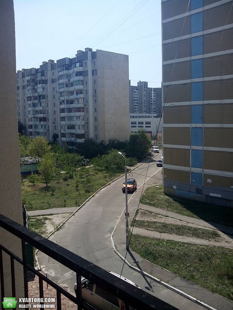 Rent out 1-room apartment. Киев, Милославская — photo 6